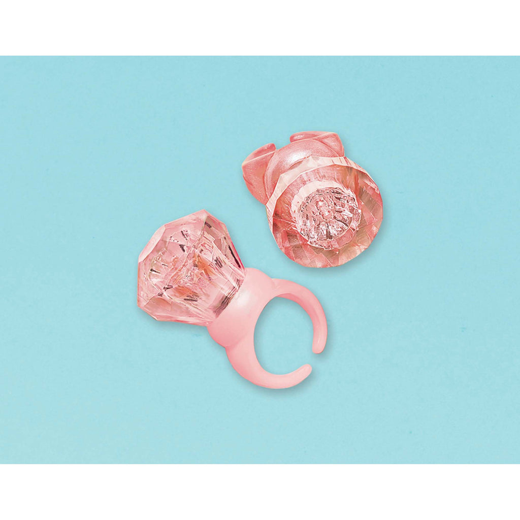 amscan-mega-carat-diamond-lights-up-ring-favor-1
