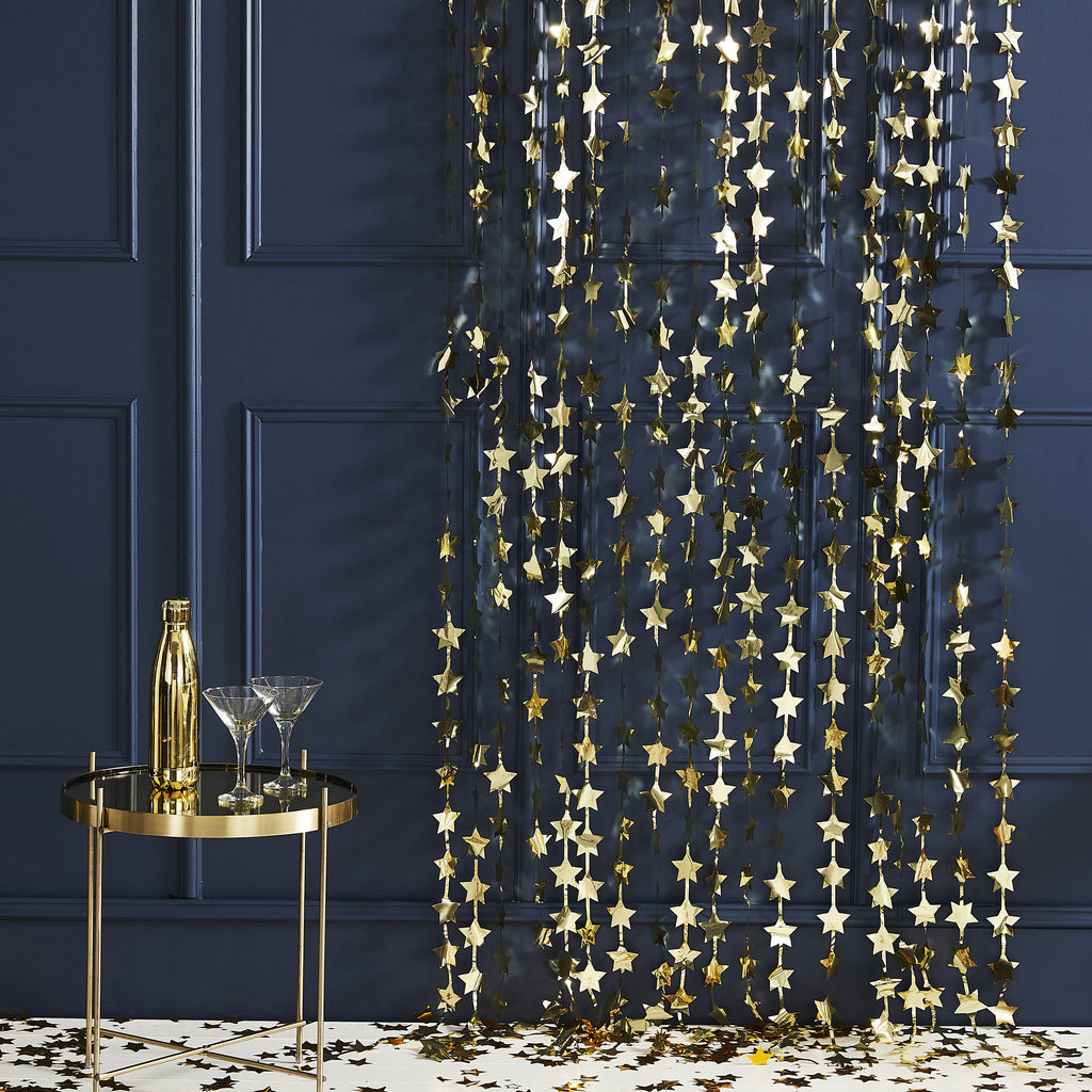 ginger-ray-gold-foil-star-backdrop-curtain-decoration-pop-the-bubbly- (3)