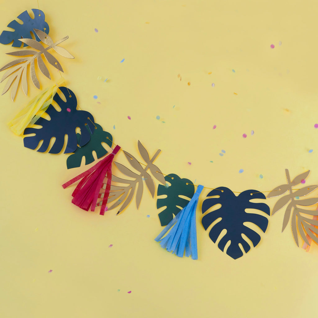 ginger-ray-gold-foiled-and-leaf-tassel-garland-ginr-il-707