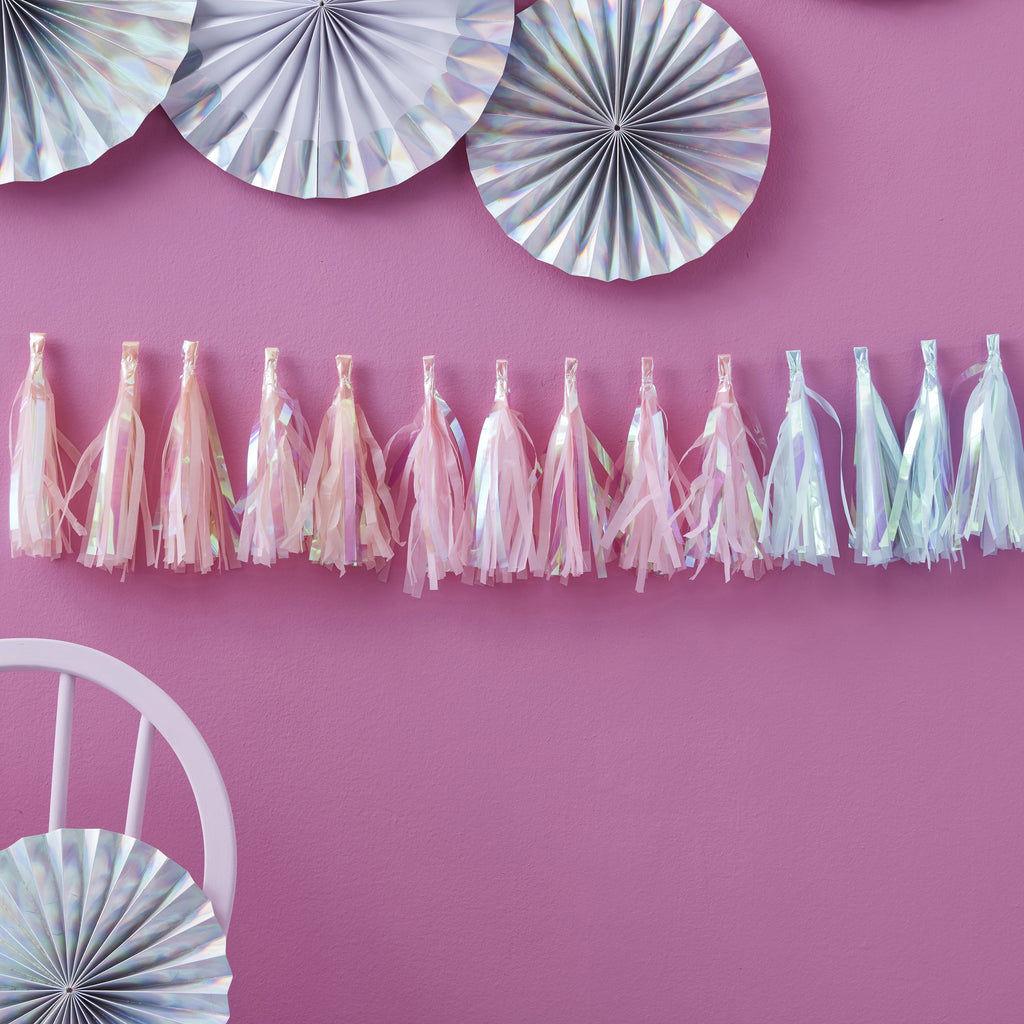 ginger-ray-iridescent-tassel-garland-iridescent-party- pack-of-18- (2)