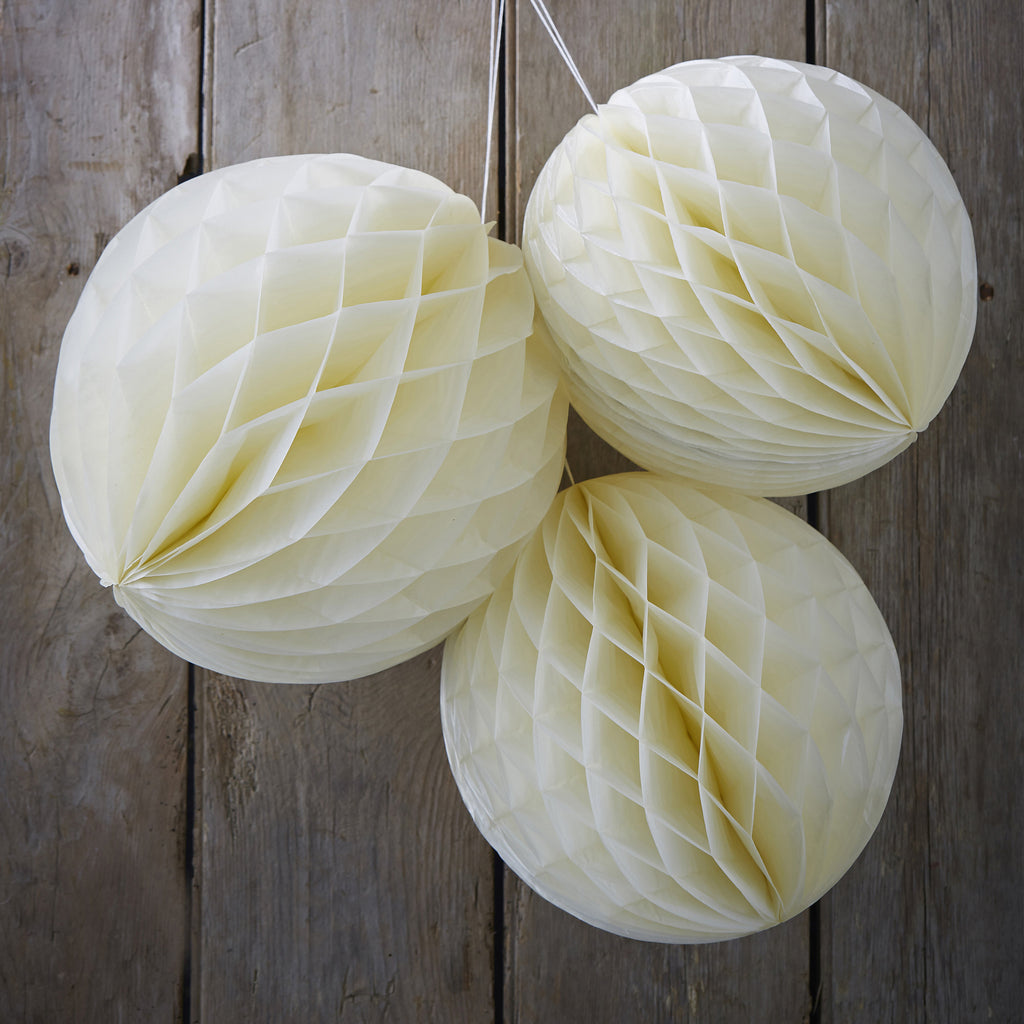 ginger-ray-ivory-honeycomb-balls-vintage-affair-pack-of-3- (2)