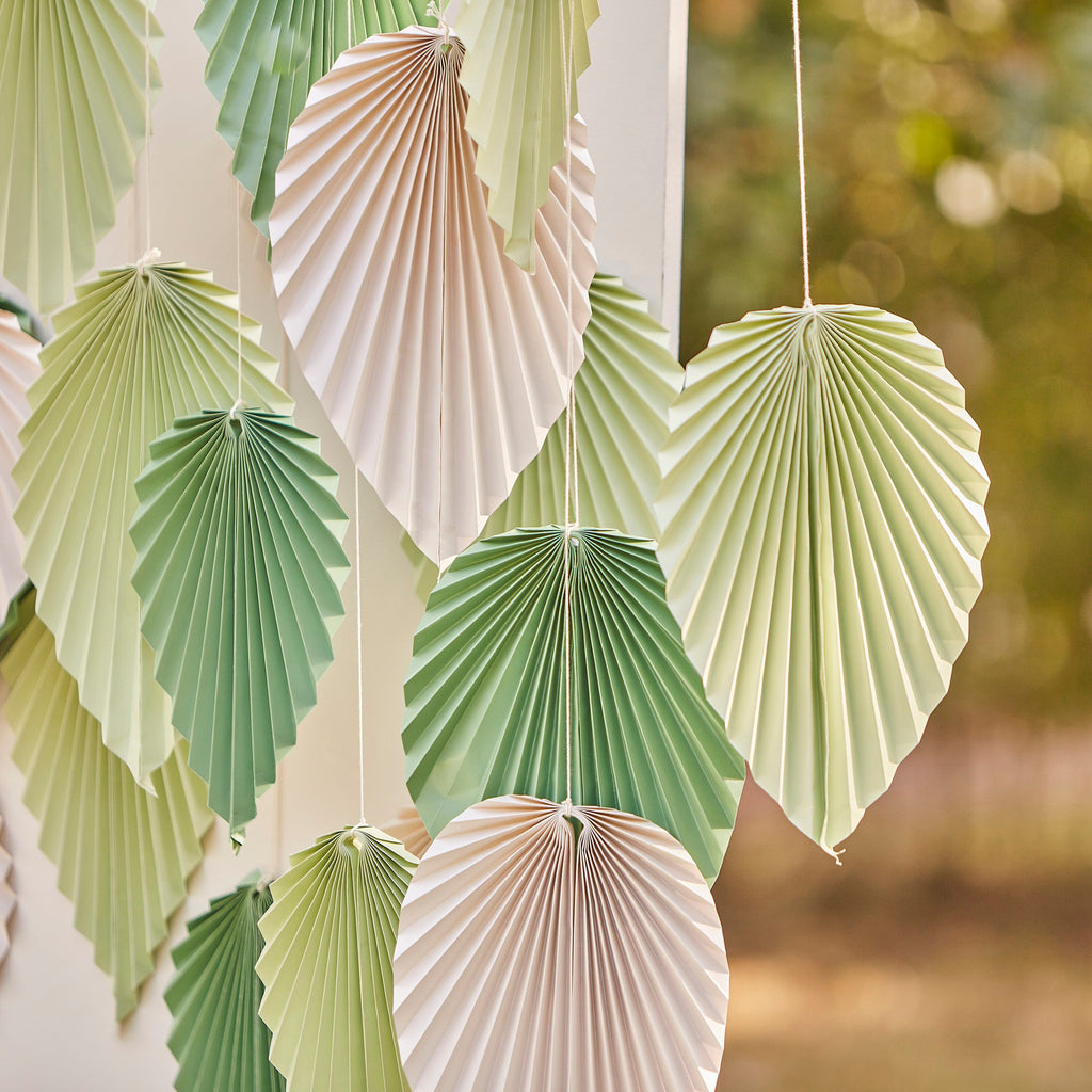 ginger-ray-sage-_-cream-palm-paper-fans-backdrop-ginr-mix-500