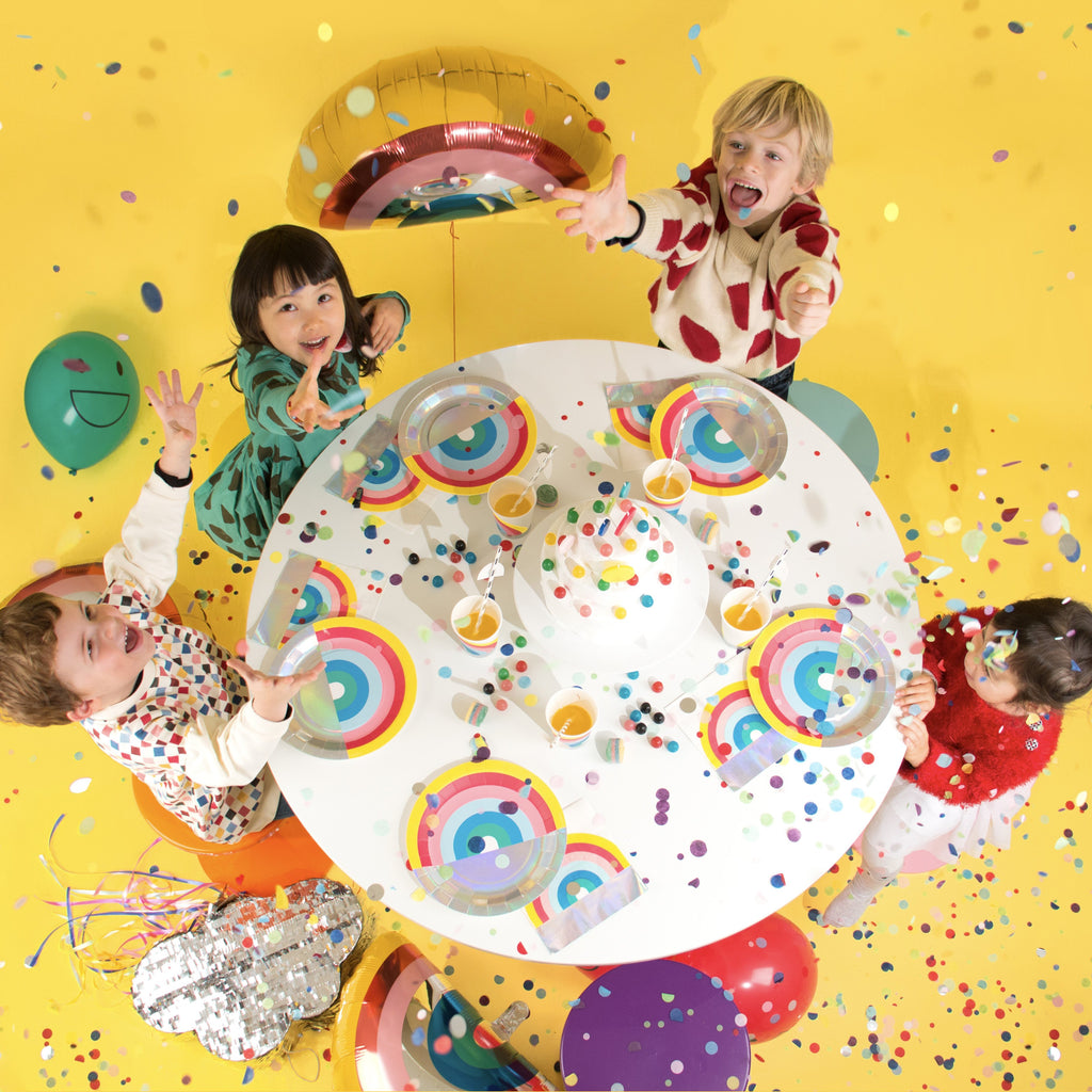 round-paper-plates-9-23cm-rainbow-pack-of-8- (3)