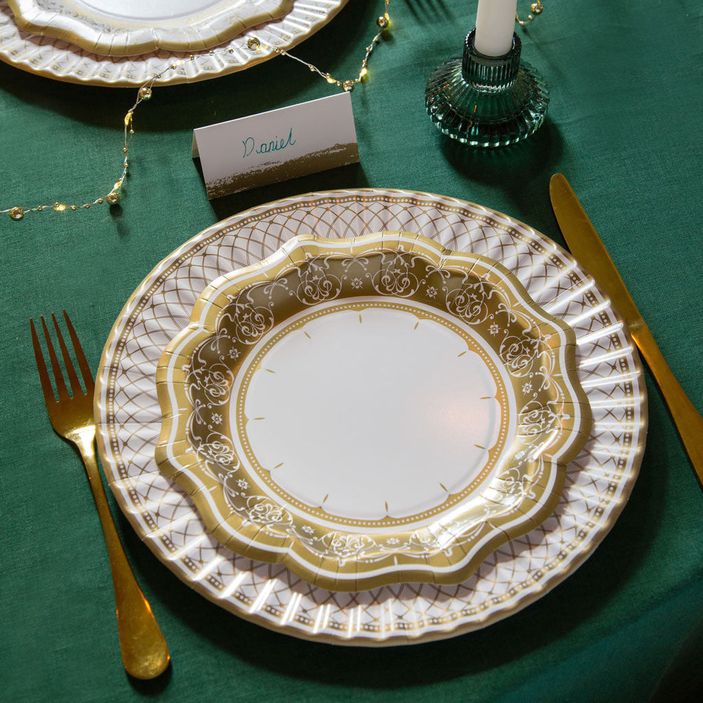 talking-tables-gold-procelain-medium-paper-plates-pack-of-12-talk-4017060